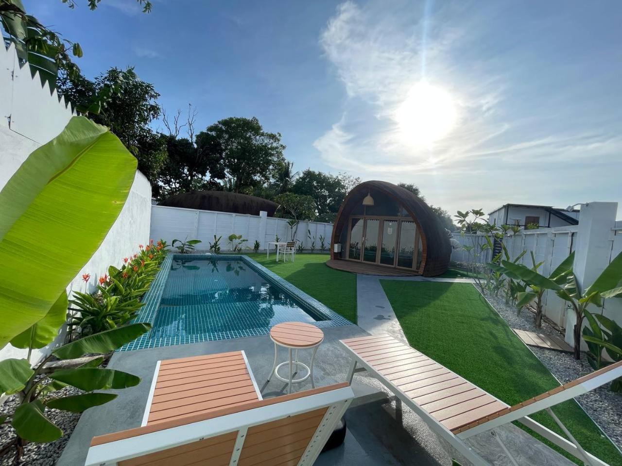 Found Mansion Hotel Pantai Cenang  Luaran gambar