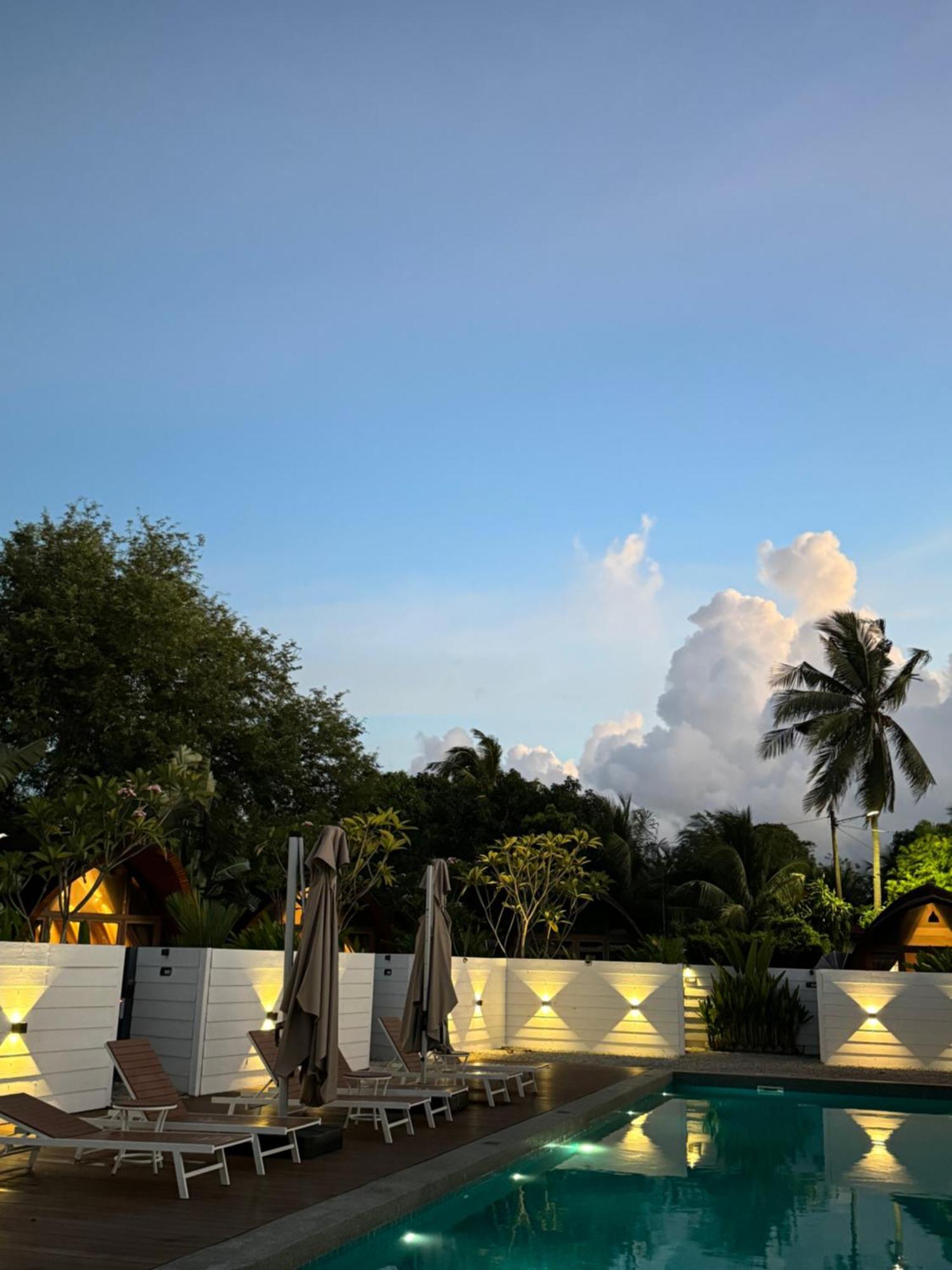 Found Mansion Hotel Pantai Cenang  Luaran gambar