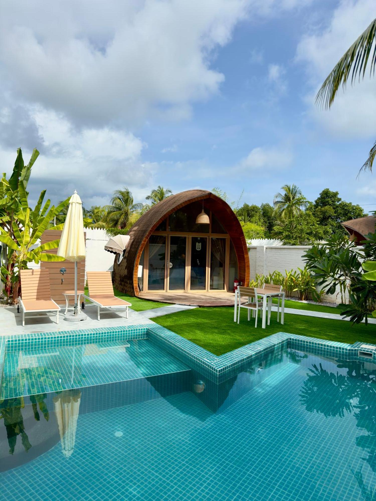 Found Mansion Hotel Pantai Cenang  Luaran gambar